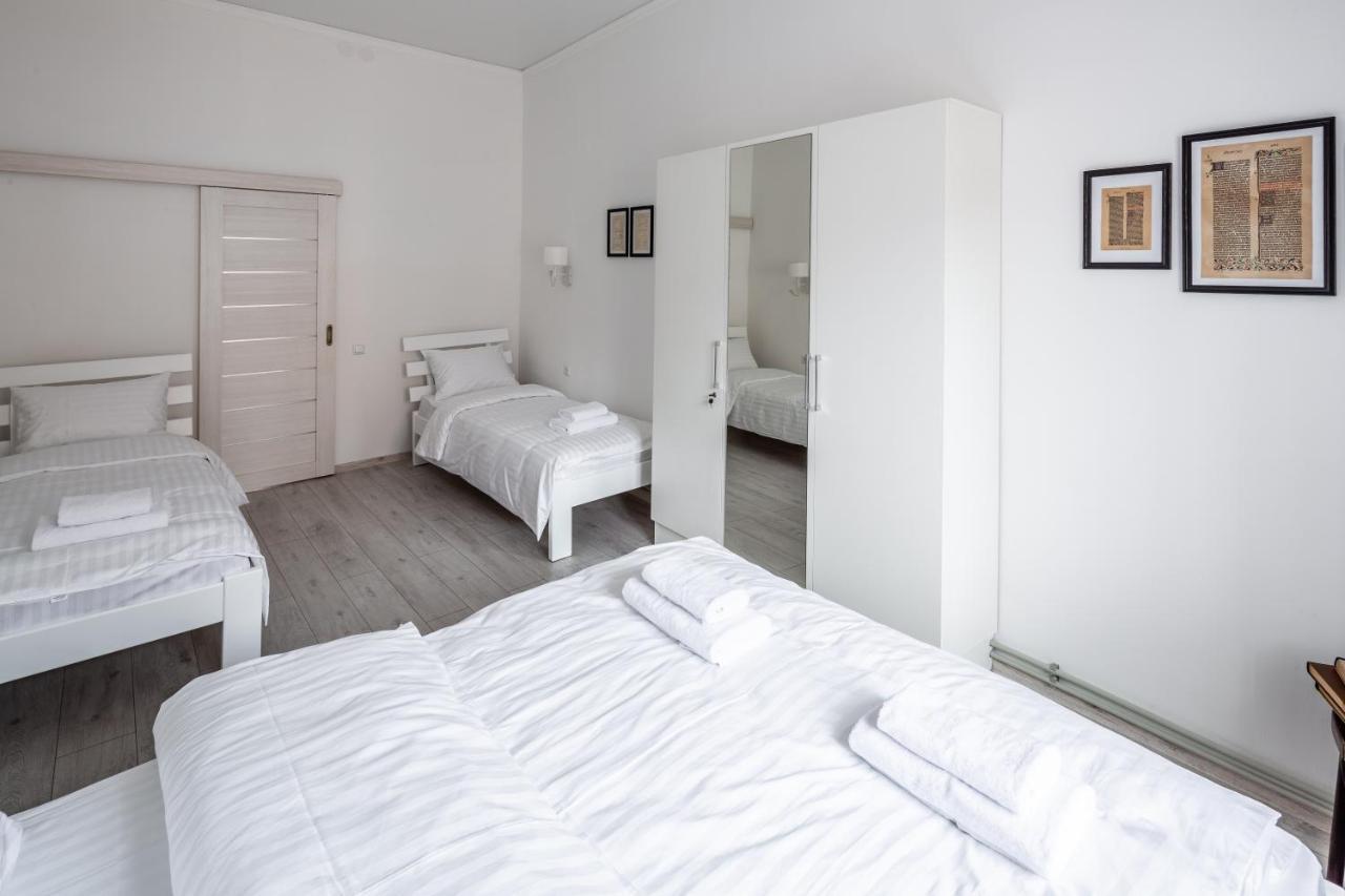 Bookinist Apartment Lviv Eksteriør billede