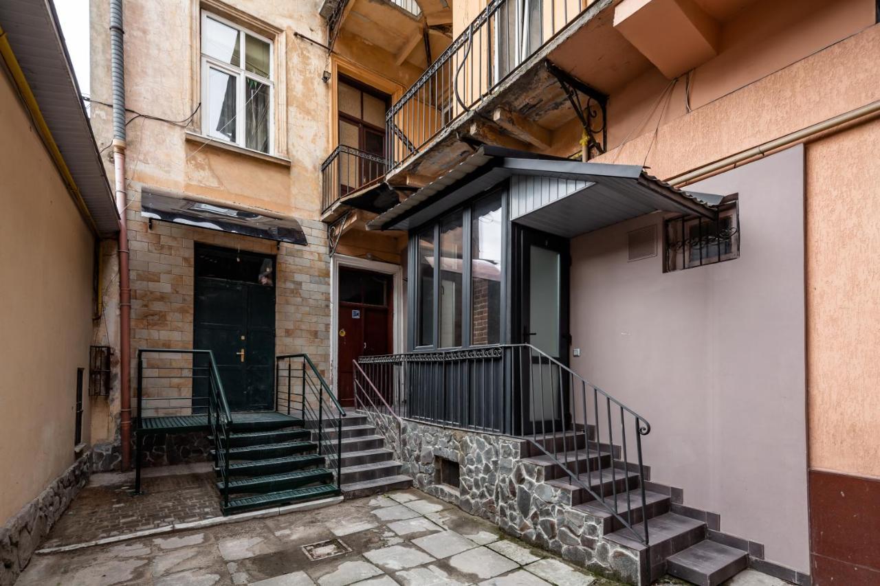 Bookinist Apartment Lviv Eksteriør billede